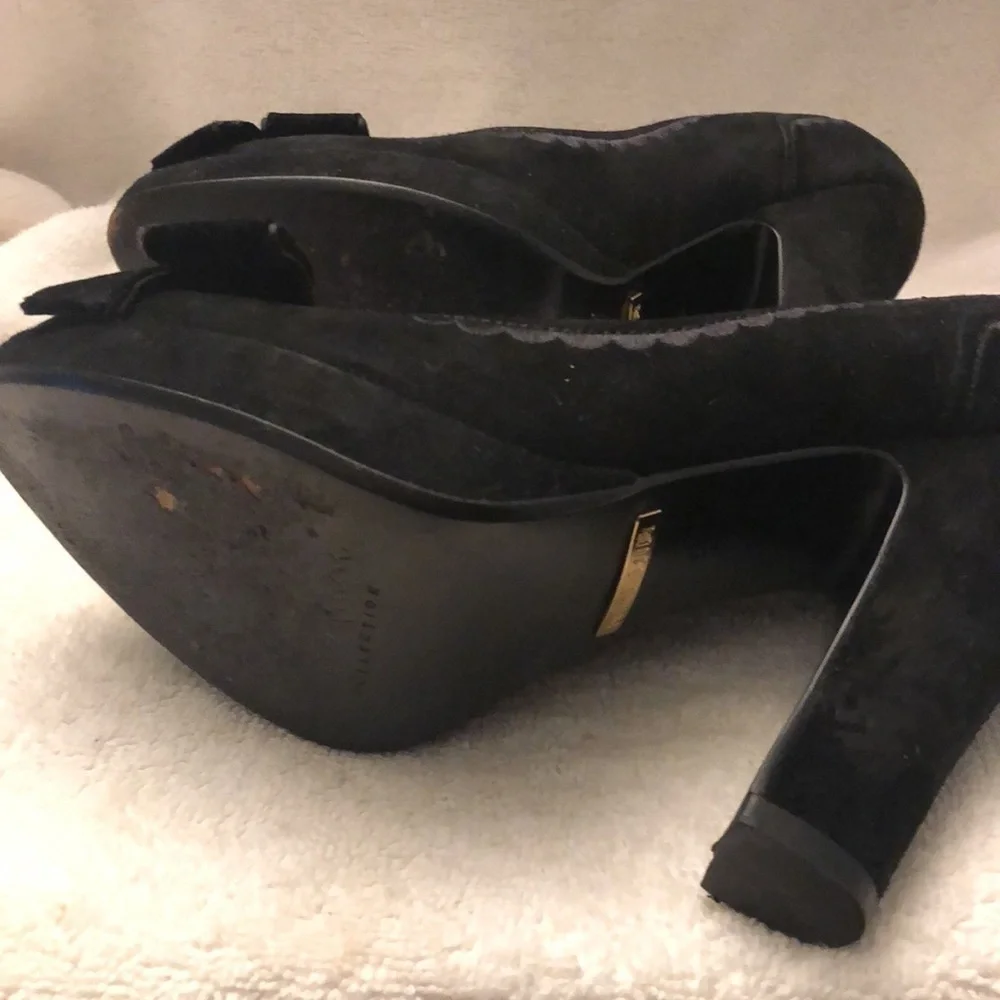 Cole Haan Collection Black Suede 5” Heel Nike air Size 5B